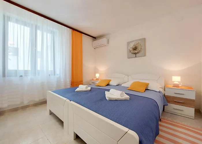 Ivanka Apartman Krk Town